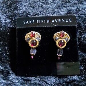vintage new sachs fifth avenue mg. gold and red garnet push back earrings